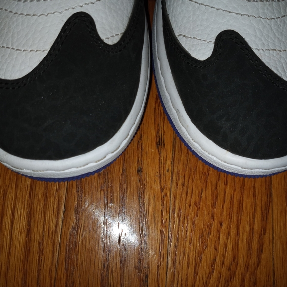 ****SOLD***** Nike Air Jordan Black White and Purple *****SOLD***** - Picture 11 of 14